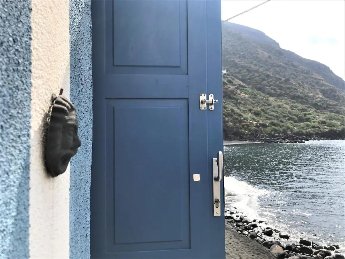 Il Nido Di Rinella, Casa Sulla Spiaggia Leni 0*,
