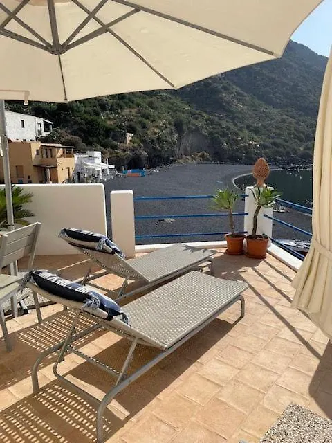 Il Nido Di Rinella, Casa Sulla Spiaggia Leni Semesterbostad